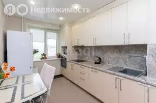 3-комнатная квартира: Тюмень, проезд Стахановцев, 1 (65.7 м) - Фото 1