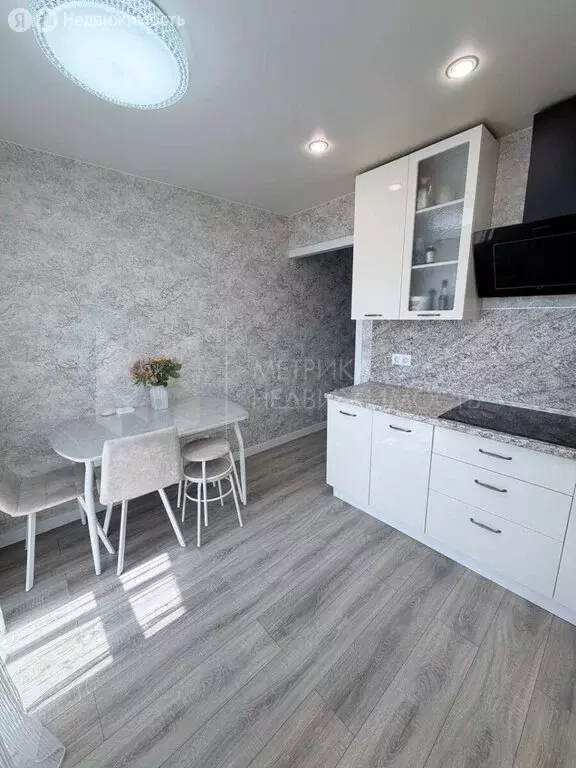 2-комнатная квартира: Тюмень, улица Валентины Трофимовой, 9 (58.8 м) - Фото 2