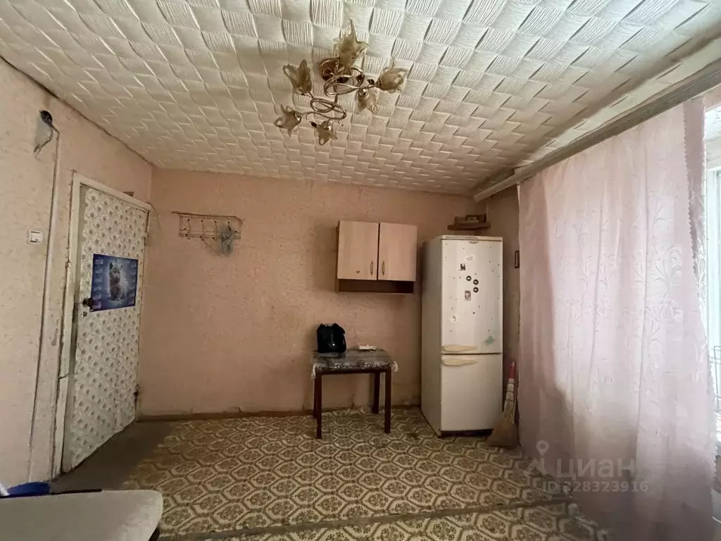 Комната Нижегородская область, Дзержинск ул. Петрищева, 6 (13.0 м) - Фото 2