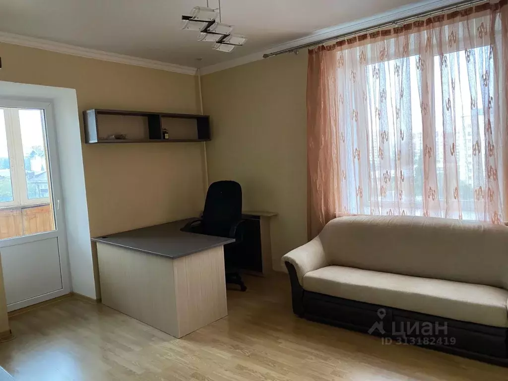 4-к кв. Курская область, Курск ул. Гайдара, 5 (130.0 м) - Фото 0