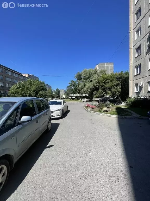 1к в 2-комнатной квартире (12.2 м) - Фото 0
