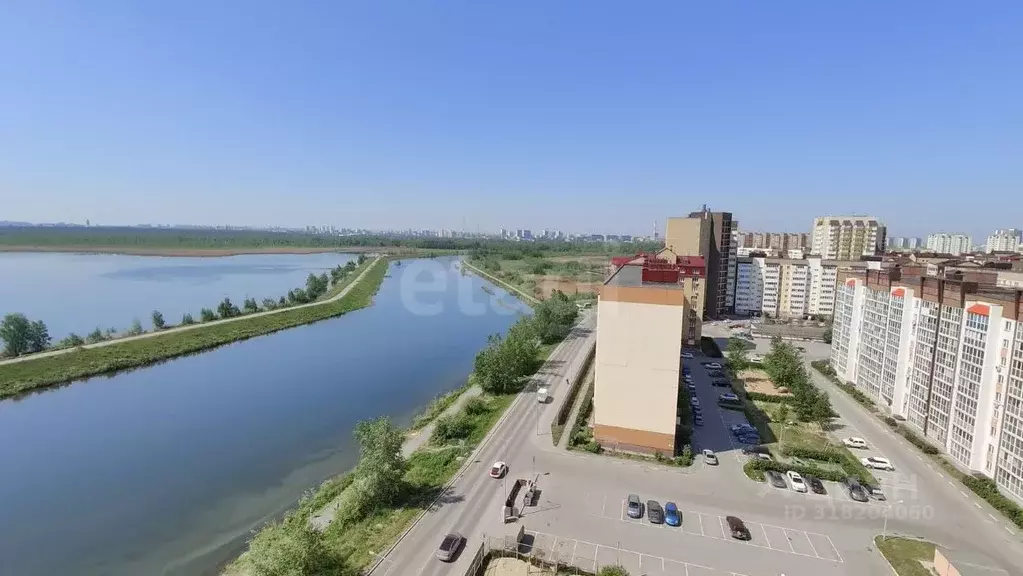 2-к кв. Тюменская область, Тюмень ул. Западносибирская, 30 (52.6 м) - Фото 0