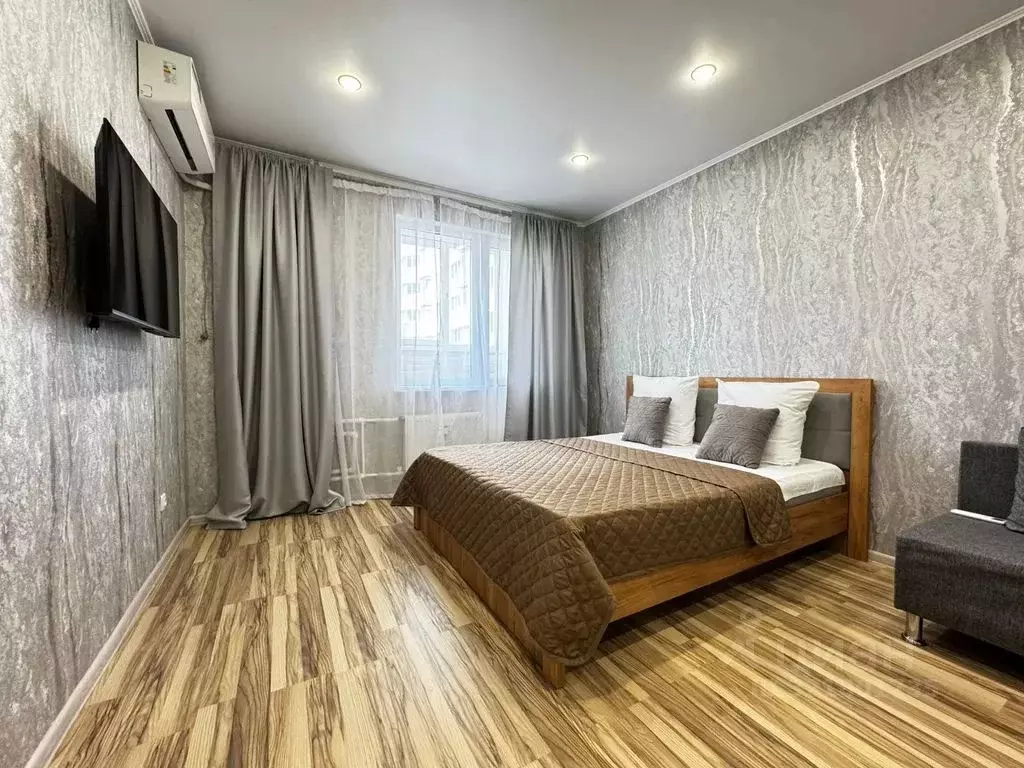 1-к кв. Оренбургская область, Оренбург ул. Фронтовиков, 8/3 (43.0 м) - Фото 1