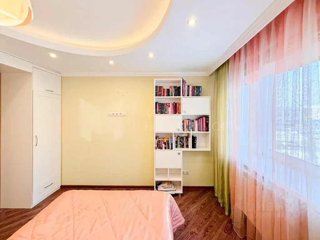 2-к кв. Тюменская область, Тюмень Харьковская ул., 65А (62.0 м) - Фото 0