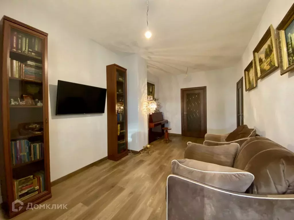 Продаётся 2-к квартира, 69.8 м - Фото 0
