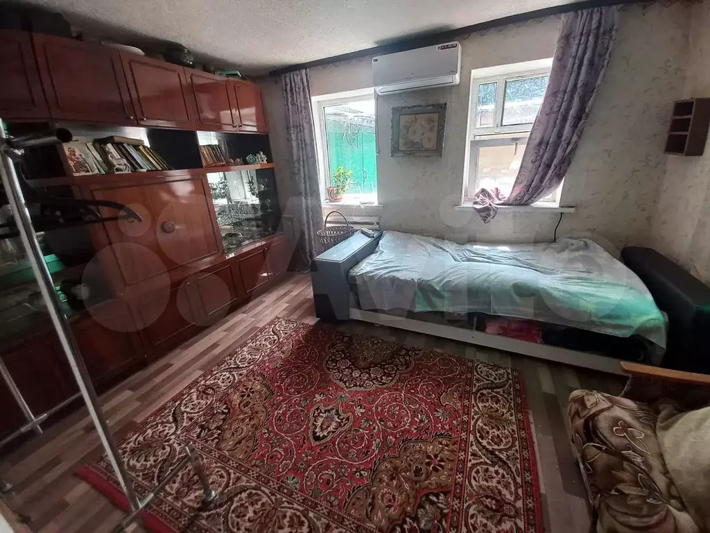 Комната 25 м в 3-к., 1/1 эт. - Фото 0