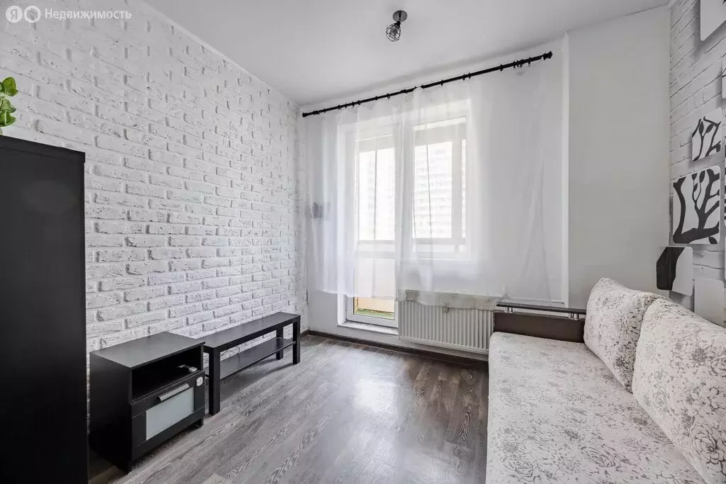 Квартира-студия: Мурино, Охтинская аллея, 16 (24.7 м) - Фото 1