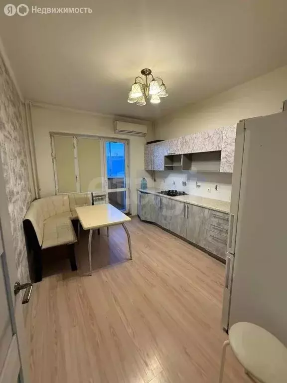 2-комнатная квартира: Якутск, улица Кутузова, 2 (65 м) - Фото 1