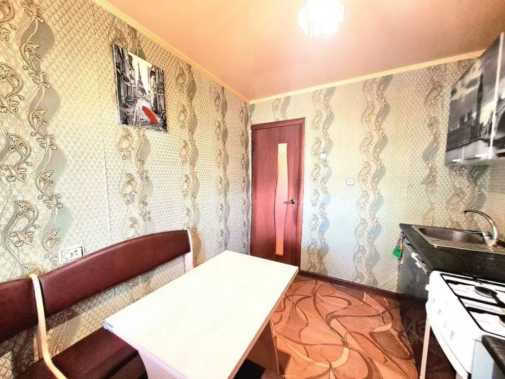 2-к кв. Курская область, Курск ул. Чехова, 8 (49.0 м) - Фото 0