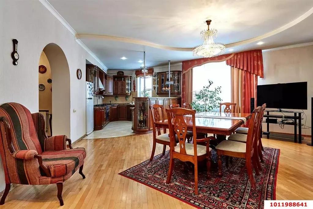 Дом в Краснодарский край, Краснодар Коллективная ул., 82 (333 м) - Фото 2