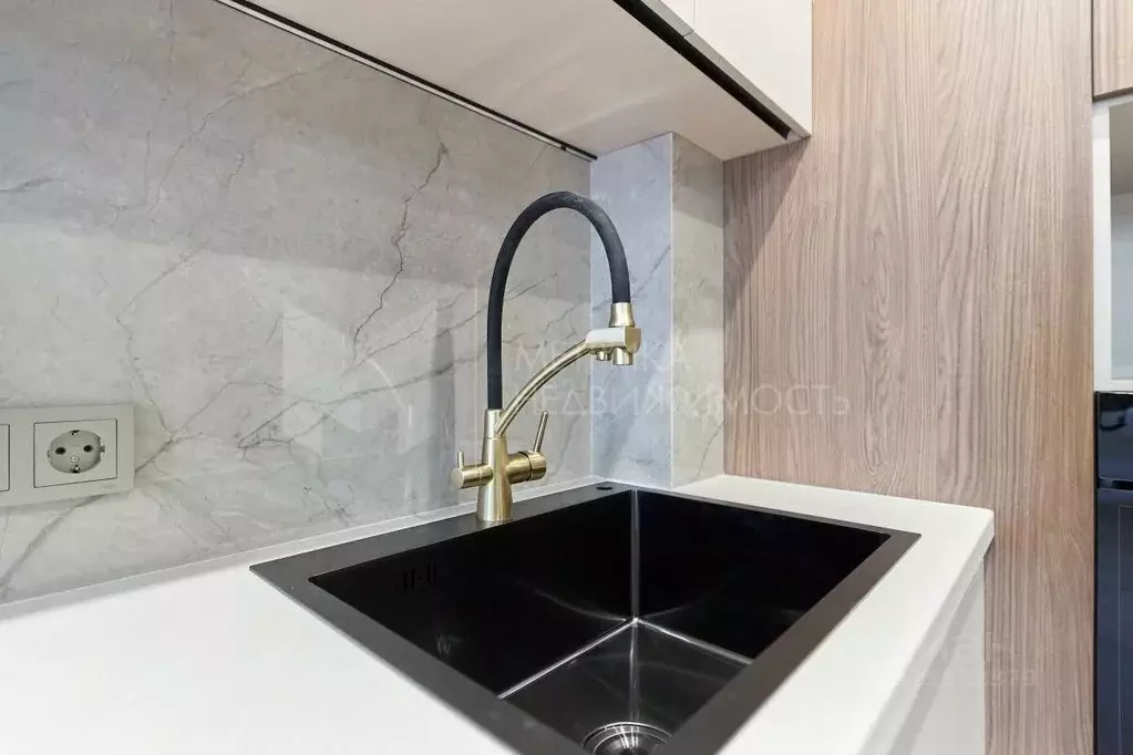 Студия Тюменская область, Тюмень ул. Геннадия Райкова, 19 (25.0 м) - Фото 1