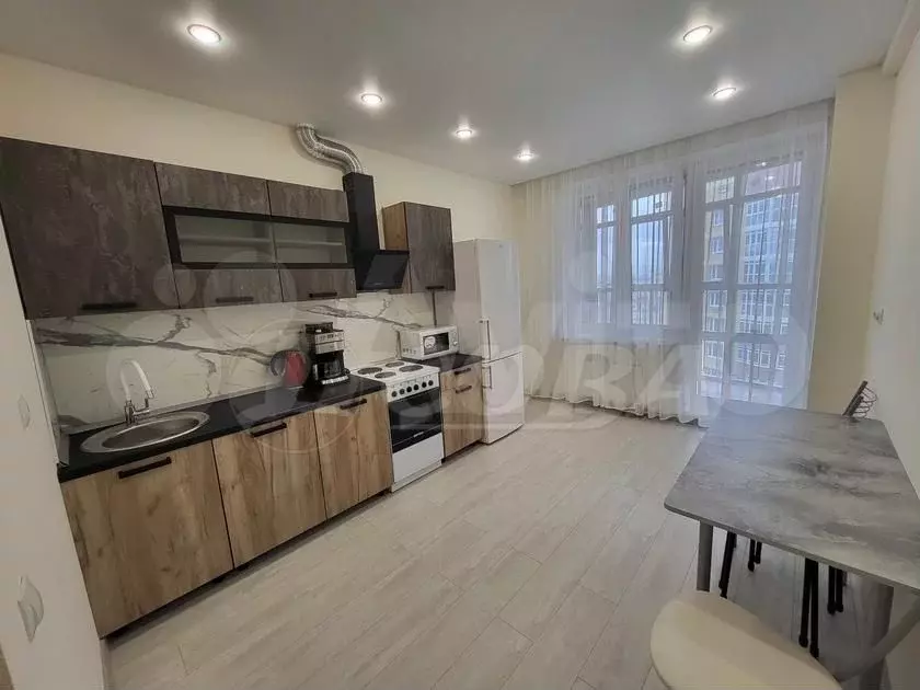 1-к. квартира, 50 м, 18/20 эт. - Фото 0