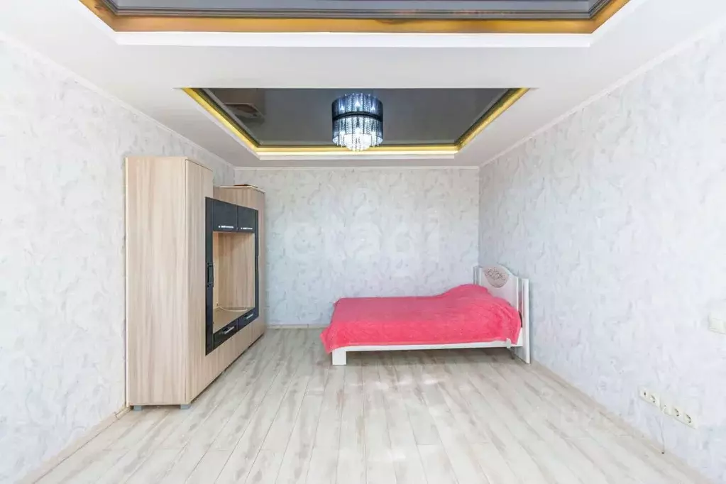 1-к кв. Тюменская область, Тюмень ул. 9 Января, 164к1 (48.3 м) - Фото 1