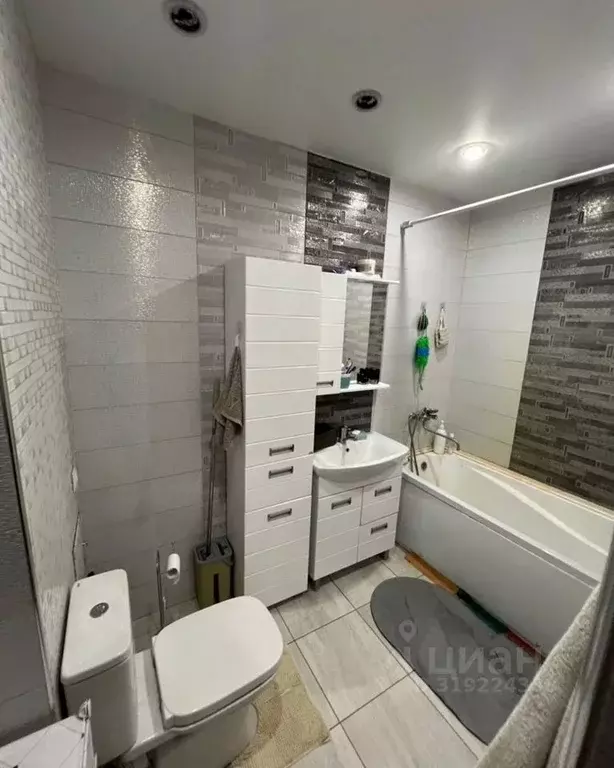 2-к кв. Тюменская область, Тюмень Харьковская ул., 68 (61.0 м) - Фото 2