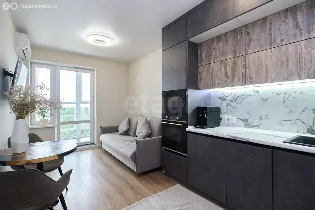 2-комнатная квартира: Тюмень, улица Парада Победы, 9 (49.1 м) - Фото 2