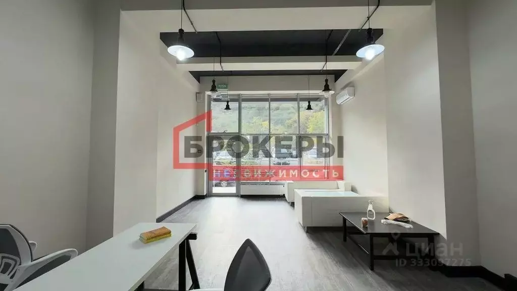 Офис в Севастополь ул. Портовая, 17 (40 м) - Фото 2