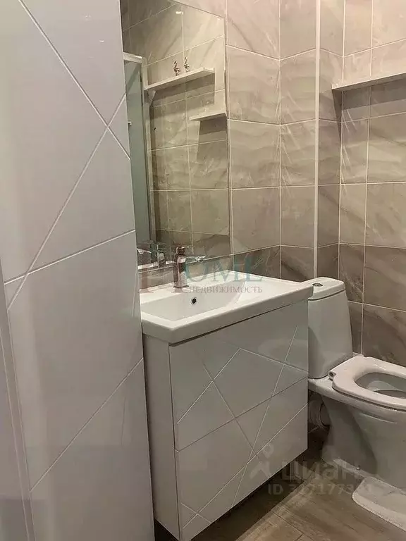 2-к кв. Новосибирская область, Новосибирск Закаменский мкр, 23 (36.0 ... - Фото 1