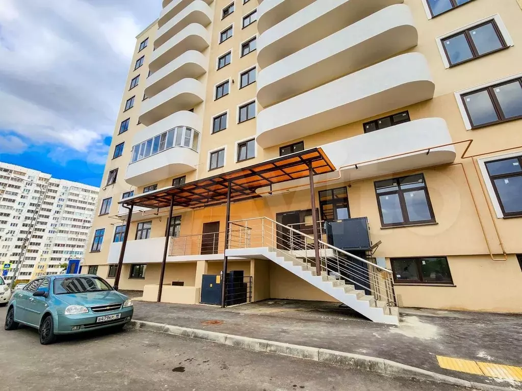 2-к. квартира, 70 м, 1/9 эт. - Фото 0