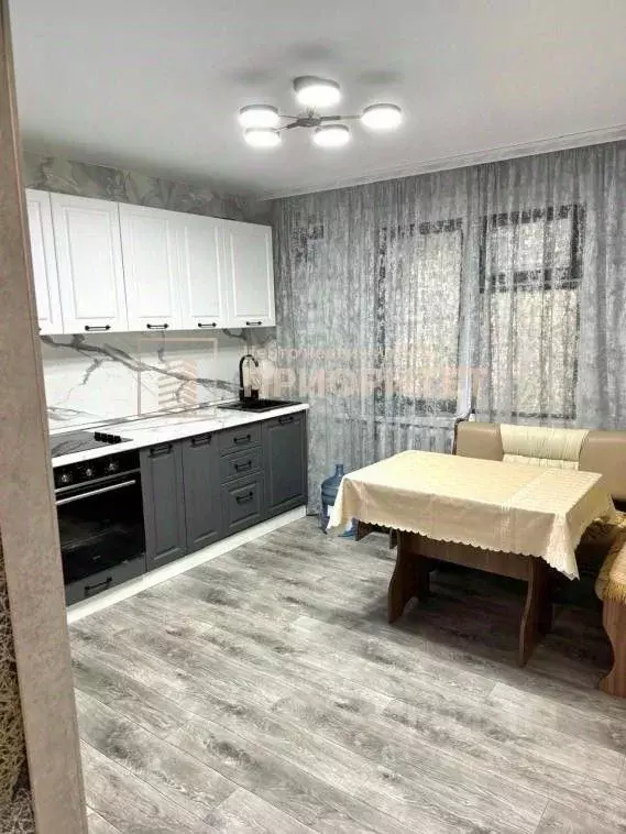 2-к кв. Саха (Якутия), Якутск ул. Мостовиков, 4 (56.5 м) - Фото 1