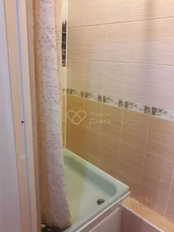 2-к кв. Волгоградская область, Волгоград просп. Столетова, 2А (35.0 м) - Фото 1