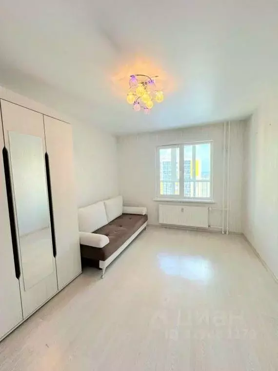 1-к кв. Татарстан, Зеленодольск просп. Строителей, 8 (38.5 м) - Фото 1