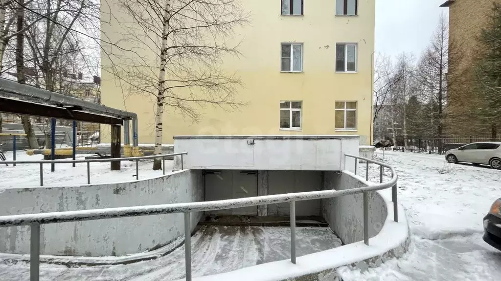 Гараж в Коми, Сыктывкар ул. Ленина, 41 (14 м) - Фото 1