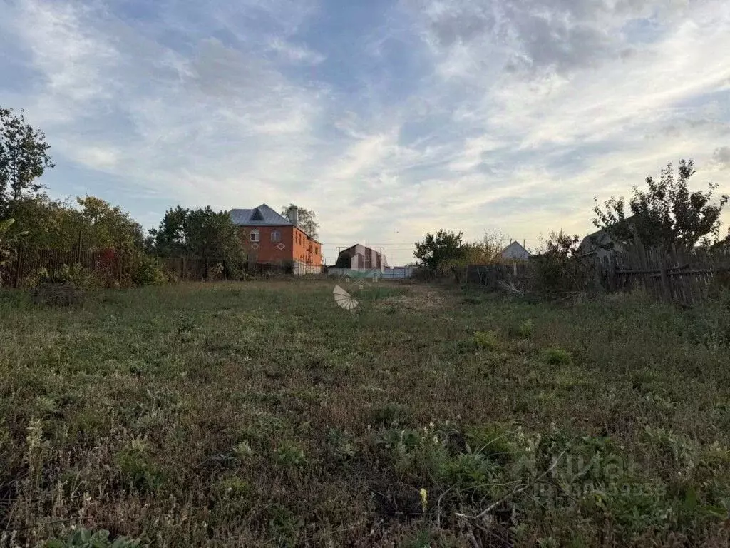 Участок в Саратовская область, Энгельсский район, Красноярское ... - Фото 1