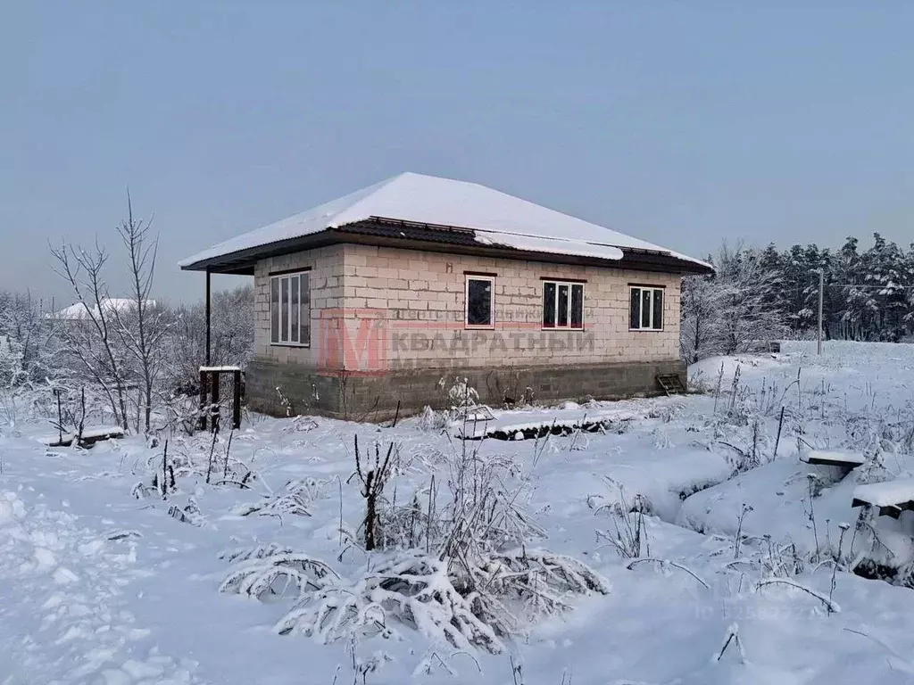 Коттедж в Белгородская область, Старооскольский городской округ, с. ... - Фото 1