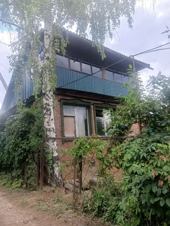 Дом в Саратовская область, Энгельсский район, Красноярское ... - Фото 0