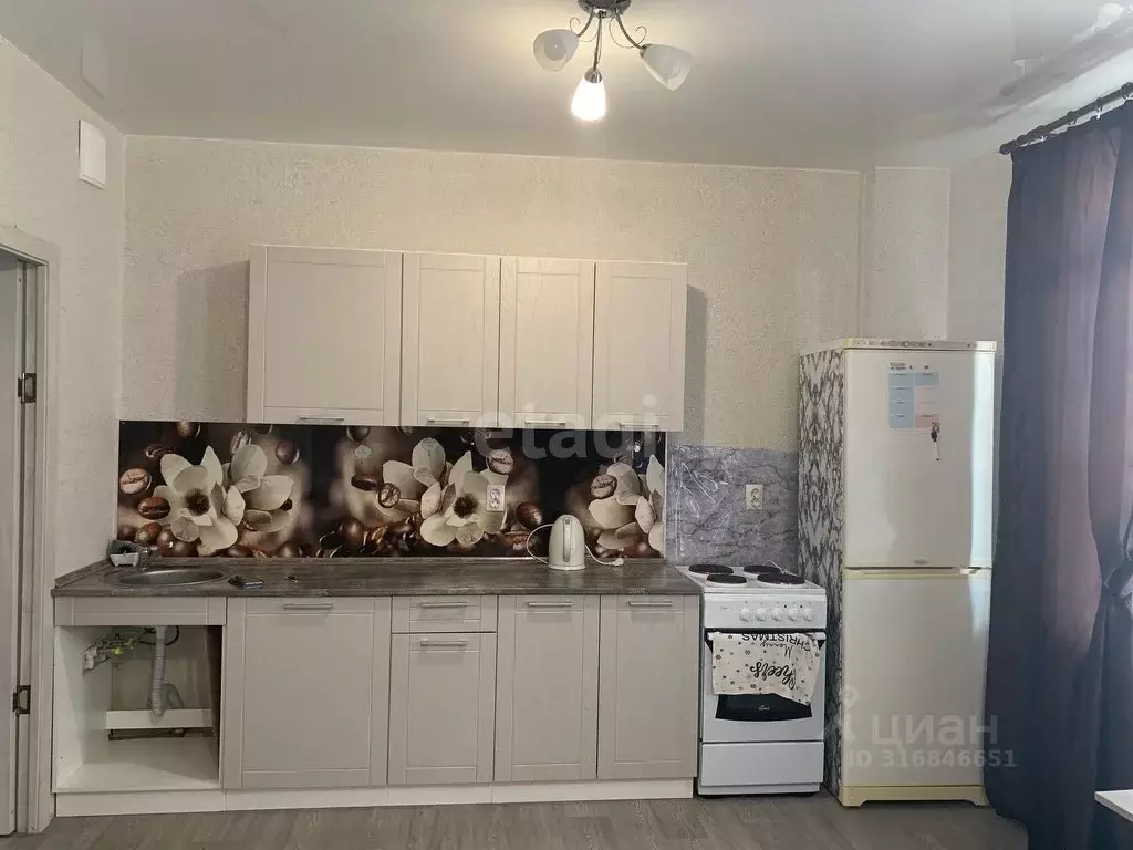 Студия Тюменская область, Тюмень Таврическая ул., 9к5 (30.0 м) - Фото 0