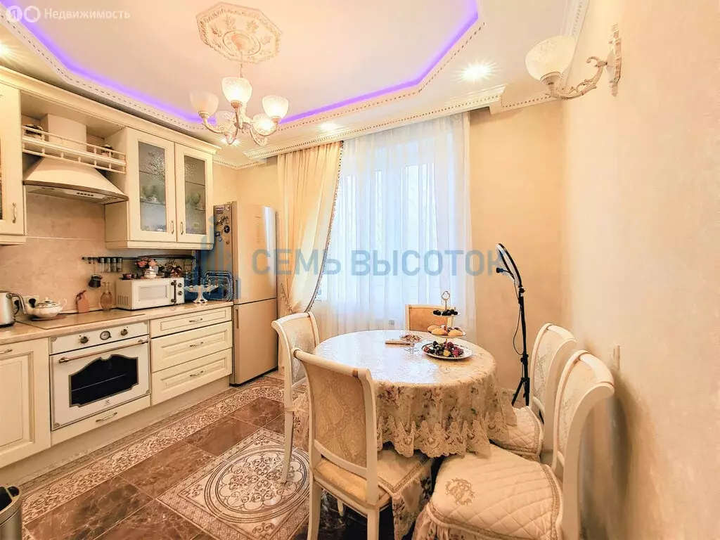 3-комнатная квартира: Москва, Ленинский проспект, 127 (77 м) - Фото 1