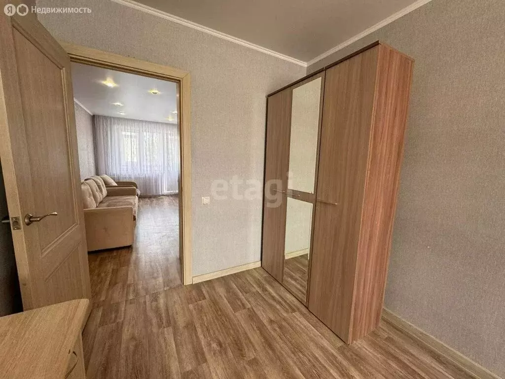 2-комнатная квартира: Тобольск, 8-й микрорайон, 23 (55 м) - Фото 1