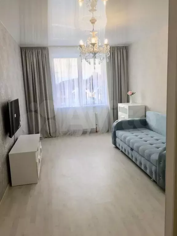 1-к. квартира, 43 м, 5/23 эт. - Фото 0