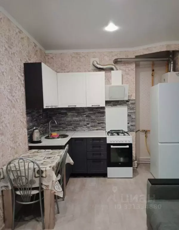 1-к кв. Астраханская область, Астрахань Белгородская ул., 9к3 (42.0 м) - Фото 1