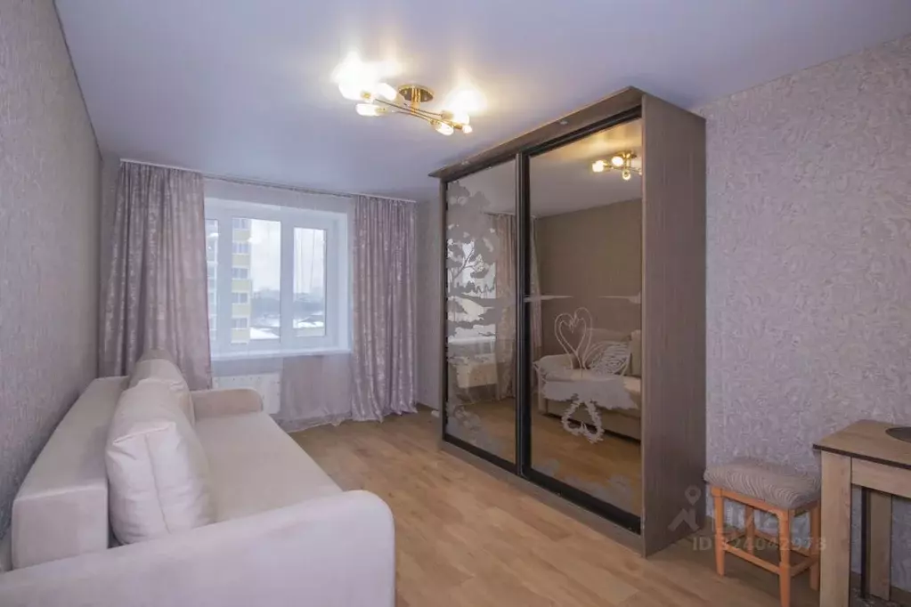 Комната Свердловская область, Екатеринбург ул. Репина, 21 (16.0 м) - Фото 2