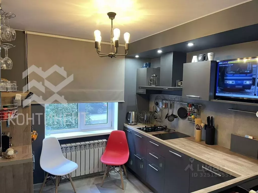 4-к кв. Крым, Евпатория городской округ, Мирный пгт ул. Сырникова, 29 ... - Фото 1