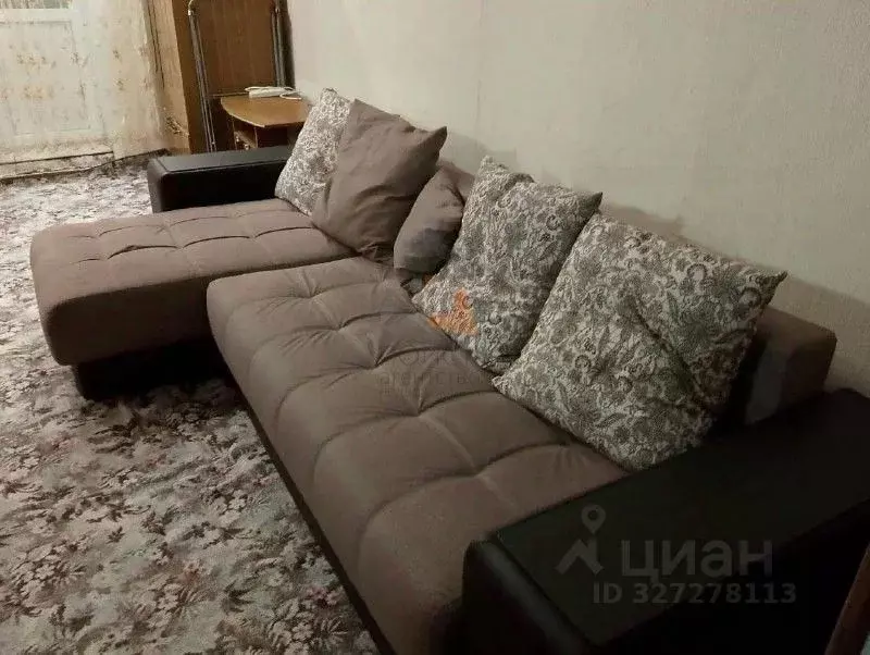 2-к кв. Кировская область, Киров Октябрьская ул., 23 (40.0 м) - Фото 2