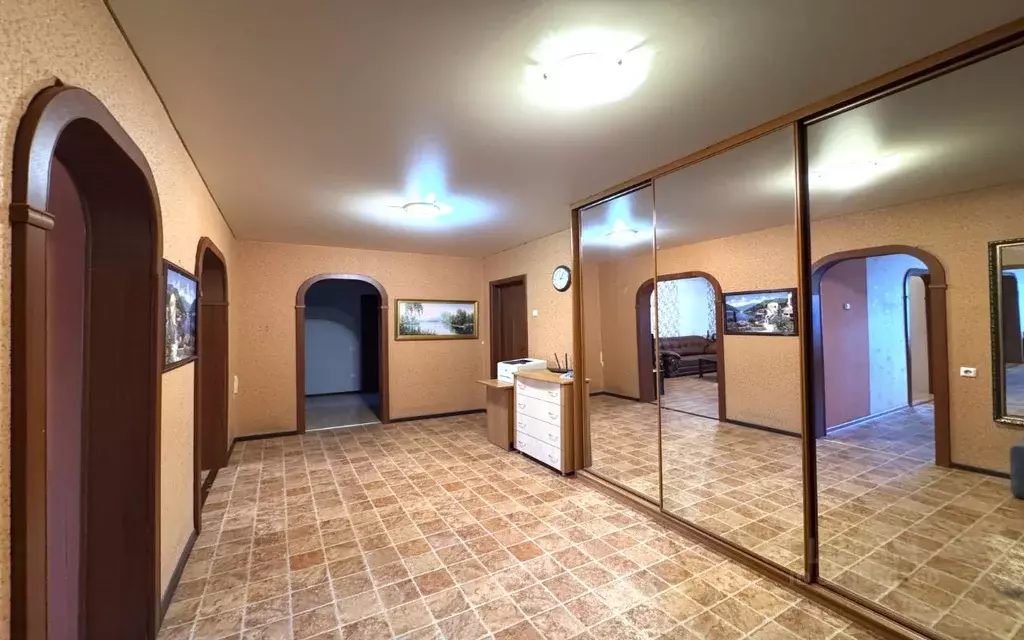 4-к кв. Челябинская область, Челябинск ул. 40-летия Победы, 29А (121.0 ... - Фото 2