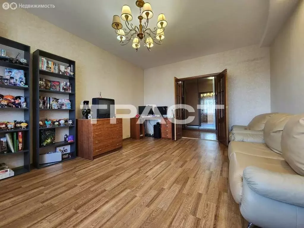 2-комнатная квартира: Воронеж, бульвар Победы, 45А (68 м) - Фото 0