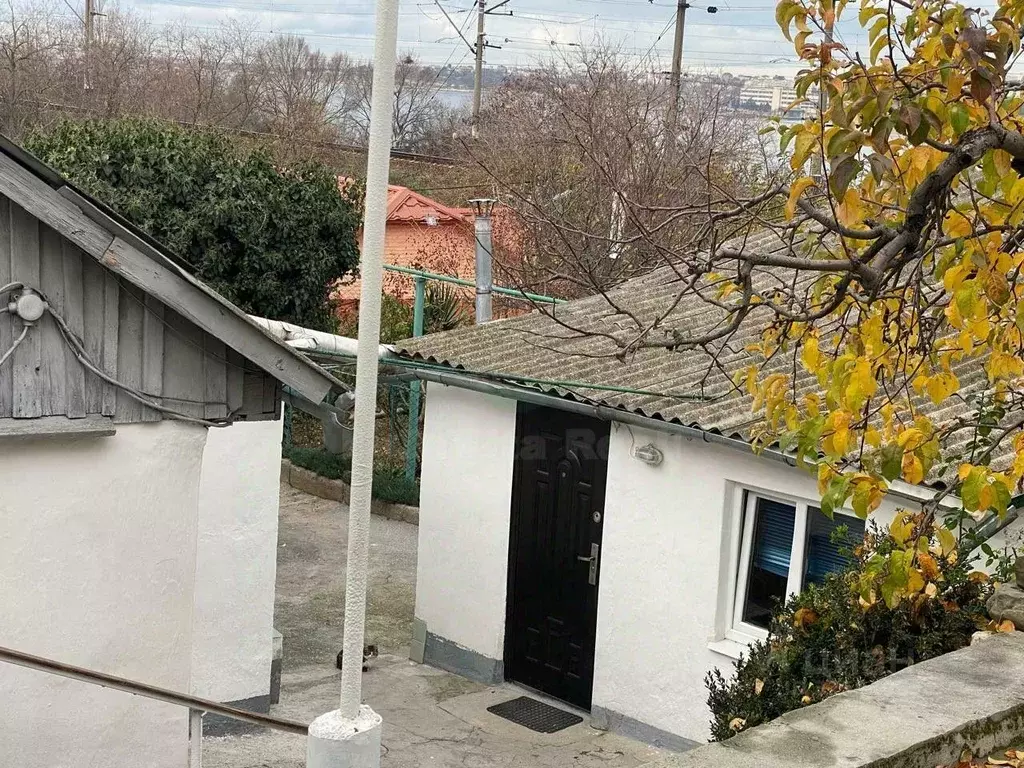 Дом в Севастополь ул. Железнодорожная, 10 (60 м) - Фото 2
