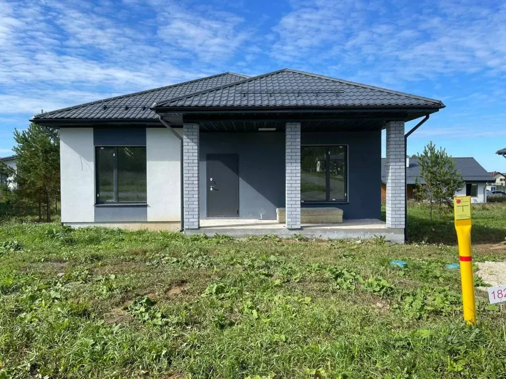 Дом в Свердловская область, Белоярский муниципальный округ, пос. ... - Фото 0