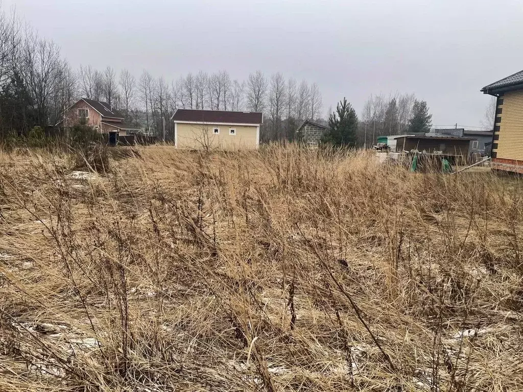 Участок в Московская область, Воскресенск городской округ, д. Губино ... - Фото 0