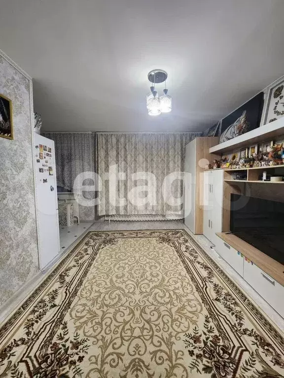 3-к. квартира, 55 м, 1/5 эт. - Фото 1