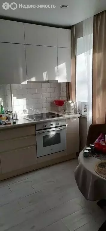 3-комнатная квартира: Тюмень, Ялуторовская улица, 16 (60.6 м) - Фото 1