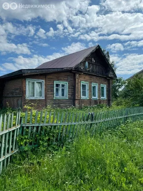 Дом в муниципальное образование Второвское, деревня Аксенцево, 15 (86 ... - Фото 0