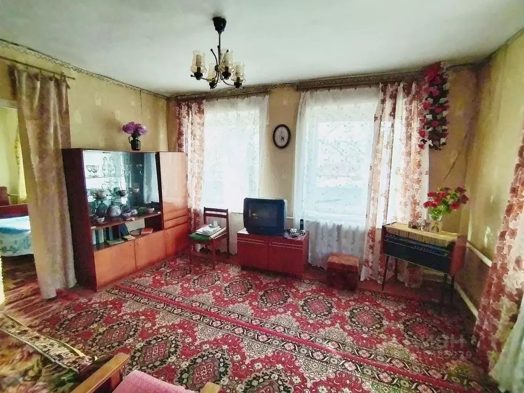 Дом в Краснодарский край, Ейское с/пос, пос. Заводской ул. Гагарина ... - Фото 0