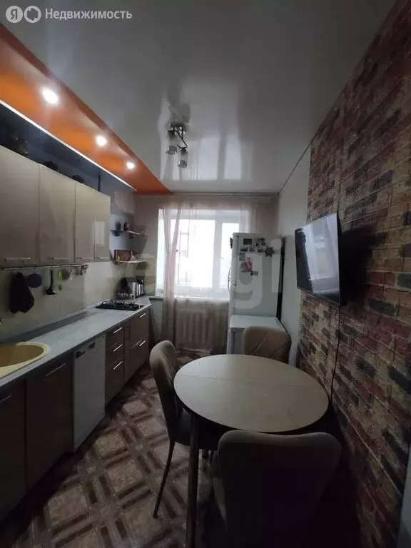 3-комнатная квартира: Заводоуковск, Революционная улица, 17 (54 м) - Фото 2