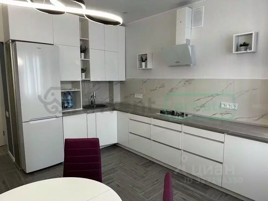 2-к кв. Калининградская область, Пионерский Октябрьская ул., 6А (50.0 ... - Фото 1