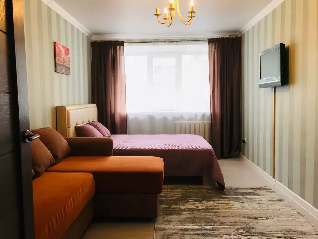2-к кв. Башкортостан, Уфа Революционная ул., 58 (43.0 м) - Фото 0