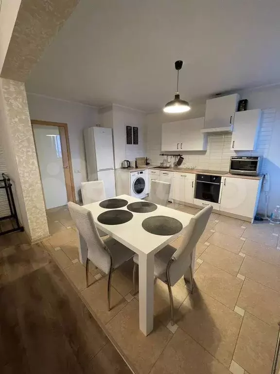 2-к. квартира, 70 м, 13/22 эт. - Фото 1